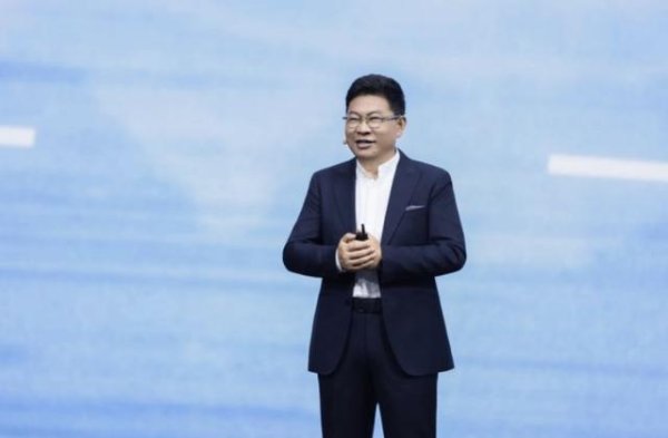 91微操盘 智界独立由华为全面主导，鸿蒙智行内部赛马渠道成关键